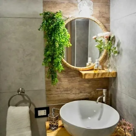 Casina Via Foria 3* Napoli
