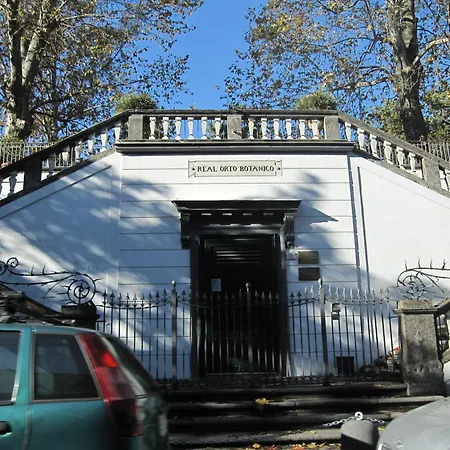 Casina Via Foria Bed & Breakfast
