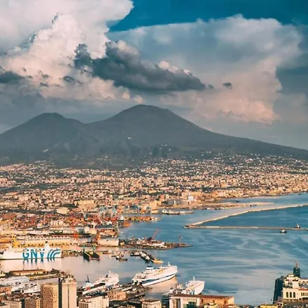 Casina Via Foria Neapel