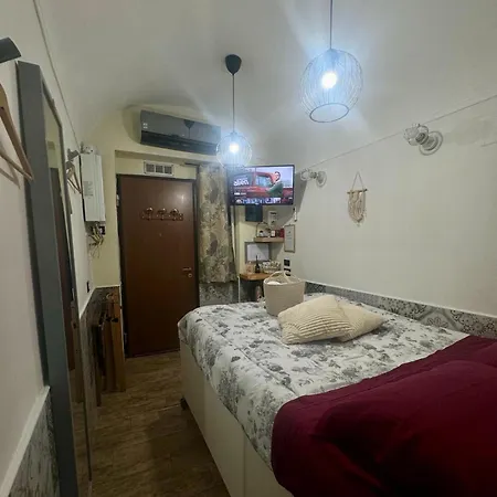 Apartment Casina Via Foria Neapel