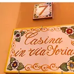Casina Via Foria Apartament